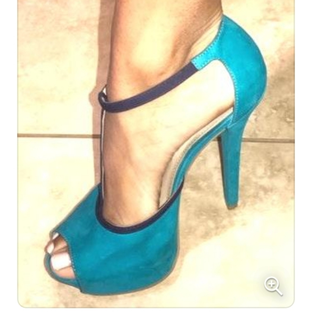 STEVE MADDEN PLATFORM SANDAL